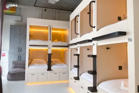 Deep Hotels